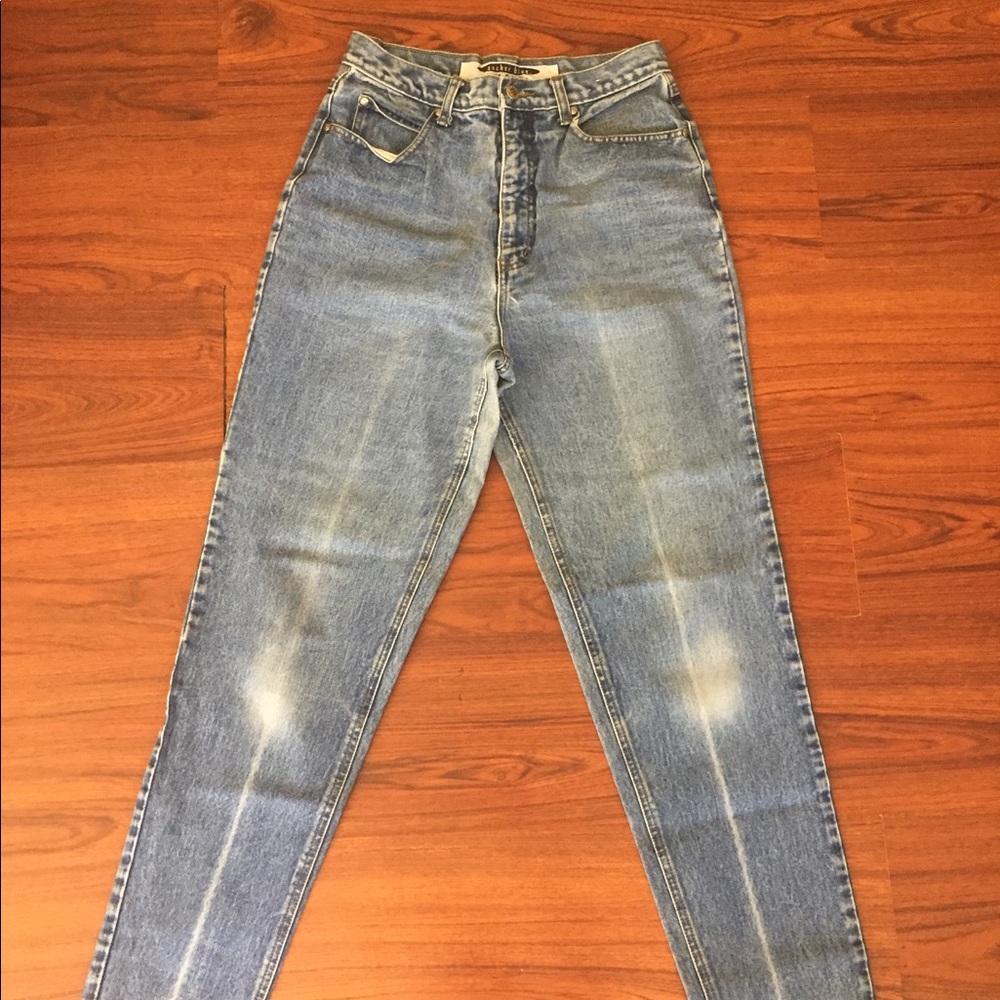 90s Vintage High Waisted Mom Jeans Tapered Leg Stonewash Denim 11